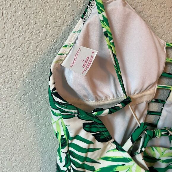 Tropical Leaf Print women’s L Swimsuit deep plunge front sexy beachy vacation - Picture 4 of 5